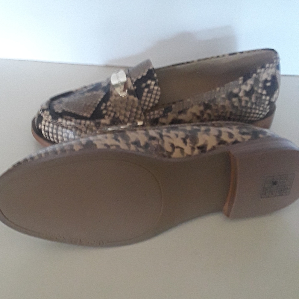 Michel kors womens shoes without box